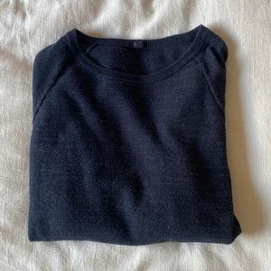 AE Crewneck Sweater, Small, Black
